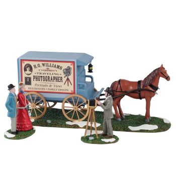 Lemax traveling photographer wagon, s/3 Caddington Village 2021
